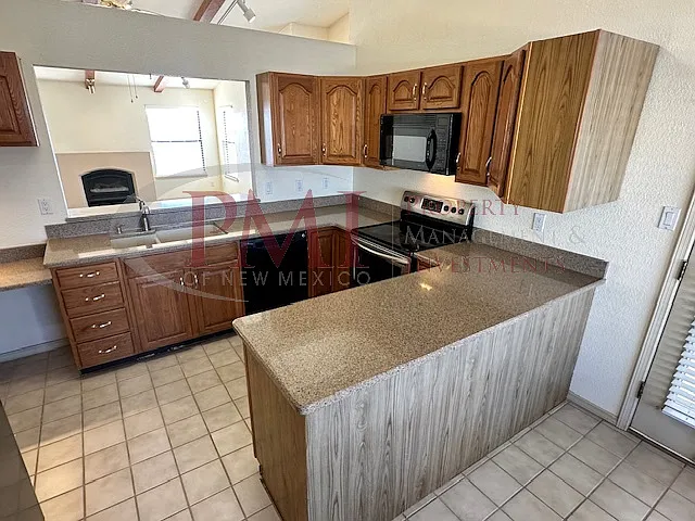 2213 Laramie Dr — Photo 9