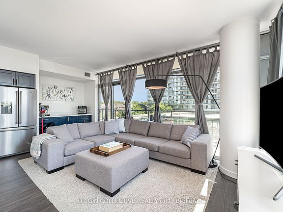 5th image of 105 The Queensway #302