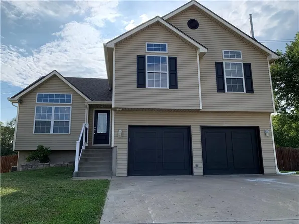 8524 N Ava Ave, Kansas City, MO 64154