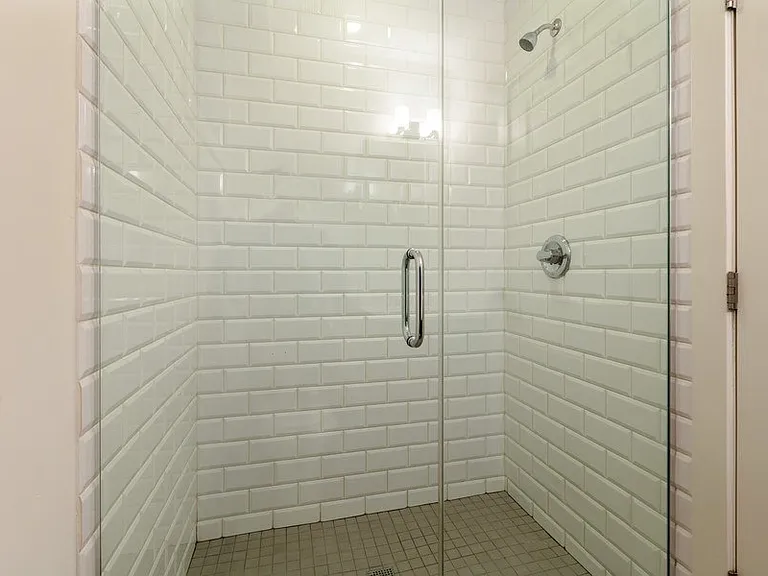 230-232 W. Willow St. — Photo 9