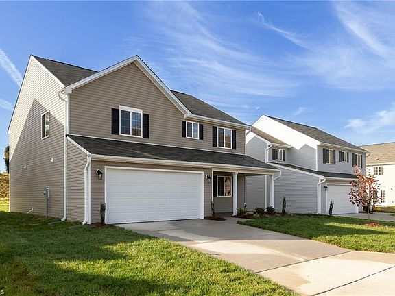 3rd image of 3811 Sanderston Dr