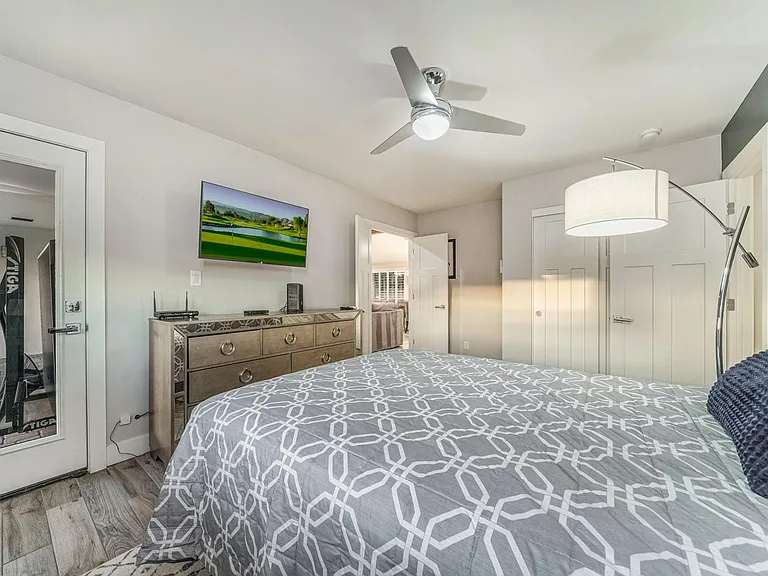 4623 E Earll Dr — Photo 48