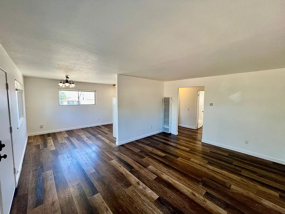 218 Van Buren St