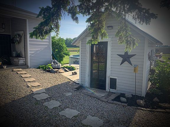 Back walkway/pumphouse