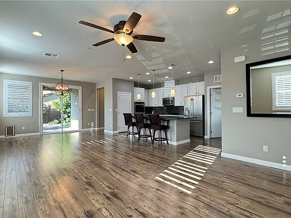 3rd image of 3144 Biccari Ave