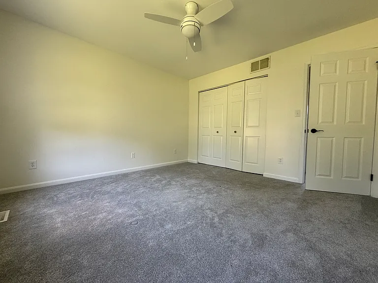 2335 Elderberry Ln — Photo 27