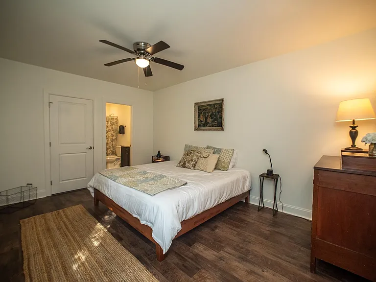 28B Madeline Ave — Photo 18
