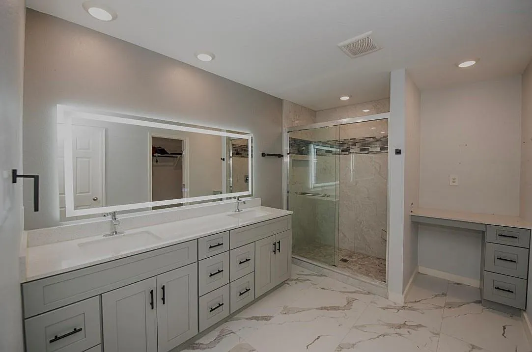 4 bed, 2041 sqft, $2,500 — Photo 2