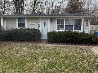 3066 Greenlawn Ave, Commerce Township, MI 48382
