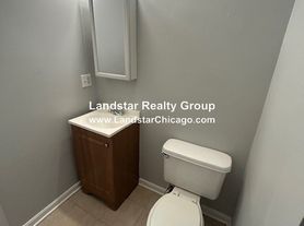 2300 S Ridgeway Ave, Chicago, IL