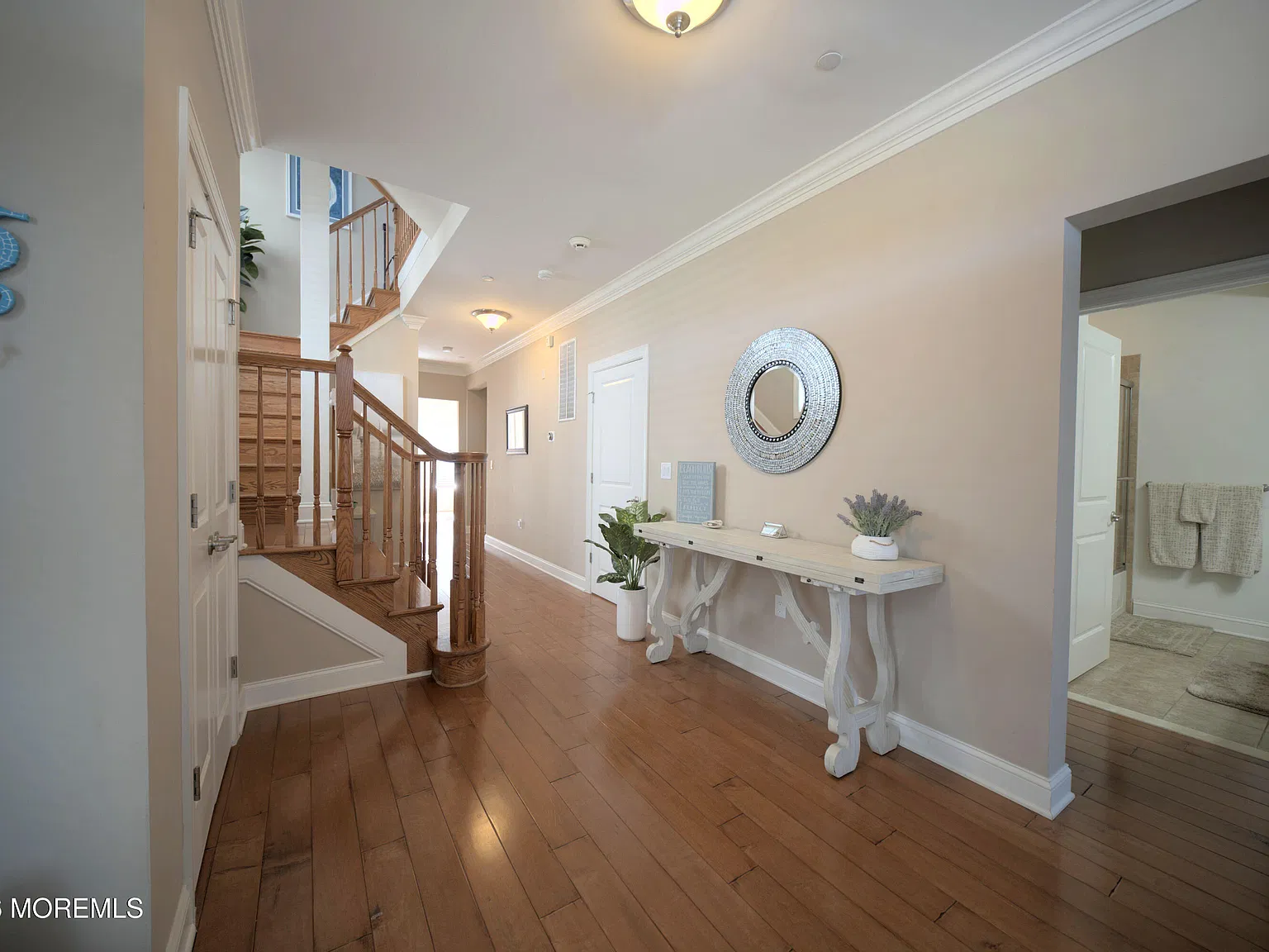 5 bed, 4.5 bath, 3894 sqft, $6,000 — Photo 4