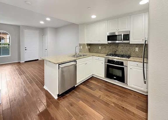 5th image of 17022 Calle Trevino Unit 3