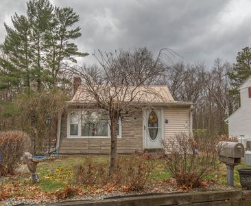 85 W Shore Dr, Enfield, CT, 06082