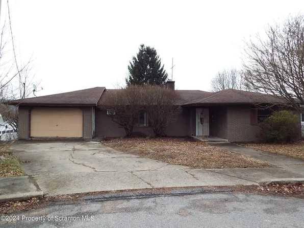 6 Short St, Carbondale, PA 18407