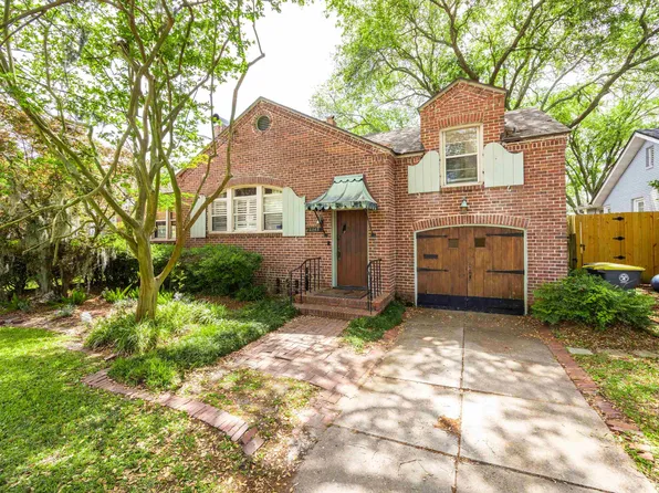 2565 Pineridge Rd, Jacksonville, FL 32207