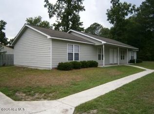 231 Lakewood Dr #A, Jacksonville, NC 28546