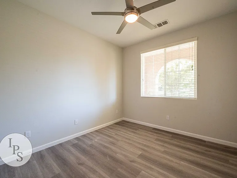 3611 Lansing Ave — Photo 5