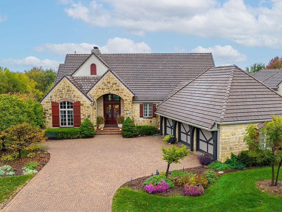 1st image of 227 E Pine Meadow Ct