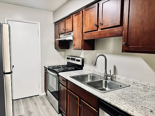 1208 Schaub Dr Photo 1