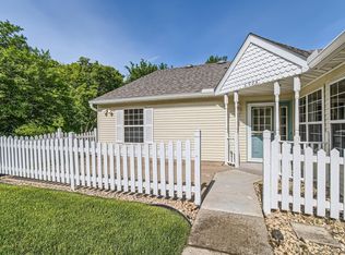 6928 Inverness Trl, Inver Grove Heights, MN 55077