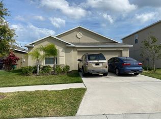 16934 Peaceful Valley Dr, Wimauma, FL 33598