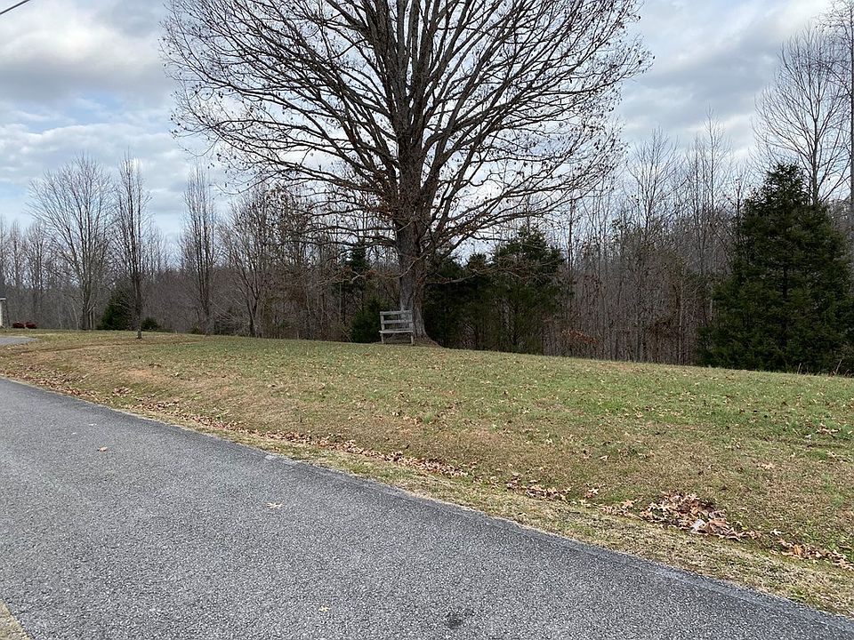 2nd image of LOT 33 Hailey Ridge Ln