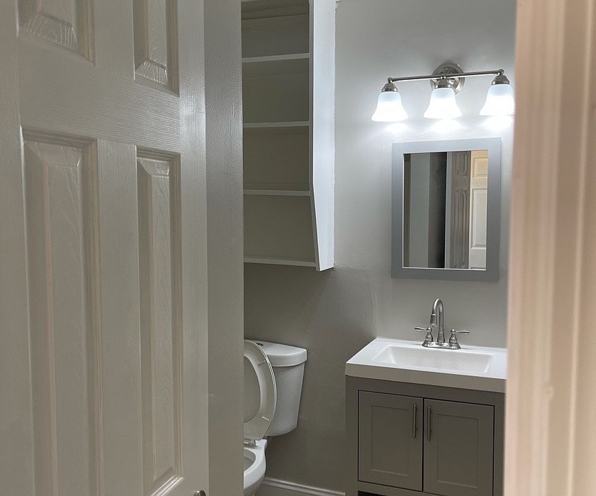 2nd image of 1806 Minnis Ave #5