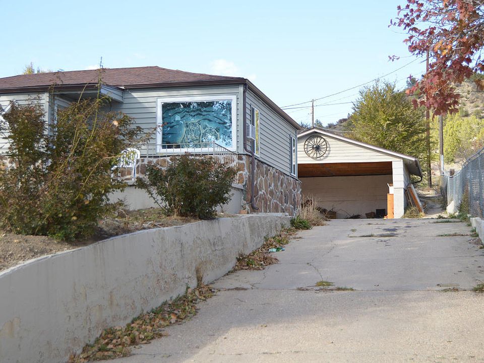 2nd image of 615 W Topeka Ave