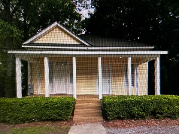 65 Pine St, Sumrall, MS 39482