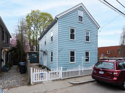 21 Starr Ln, Jamaica Plain, MA, 02130