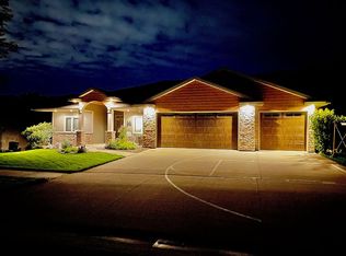 939 Tahoe Dr, Onalaska, WI 54650