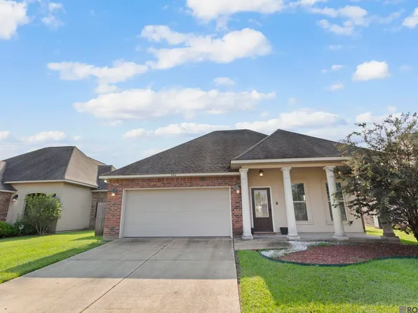 632 Greenwich Dr, Baton Rouge, LA 70820