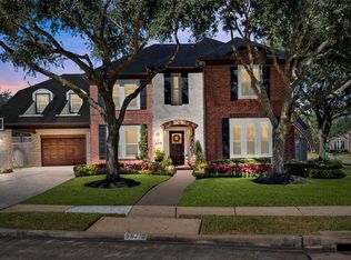 8719 Chipping Rock Dr, Sugar Land, TX 77479