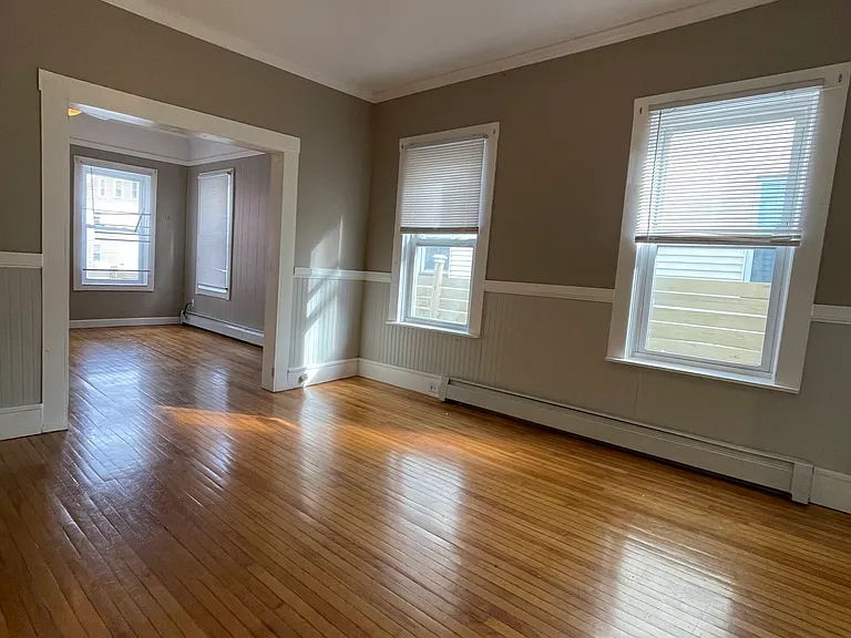 5 Freeland Ter #3 — Photo 3