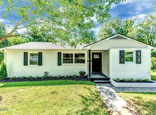 130 Andover Cir, Oak Ridge, TN 37830