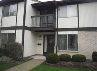 16233 Heather Ln #D1, Middleburg Heights, OH 44130