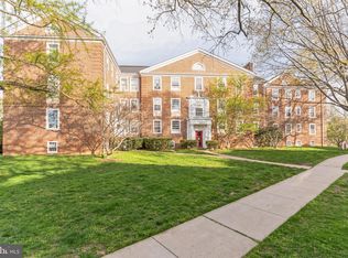 3670 38th St NW APT E251, Washington, DC