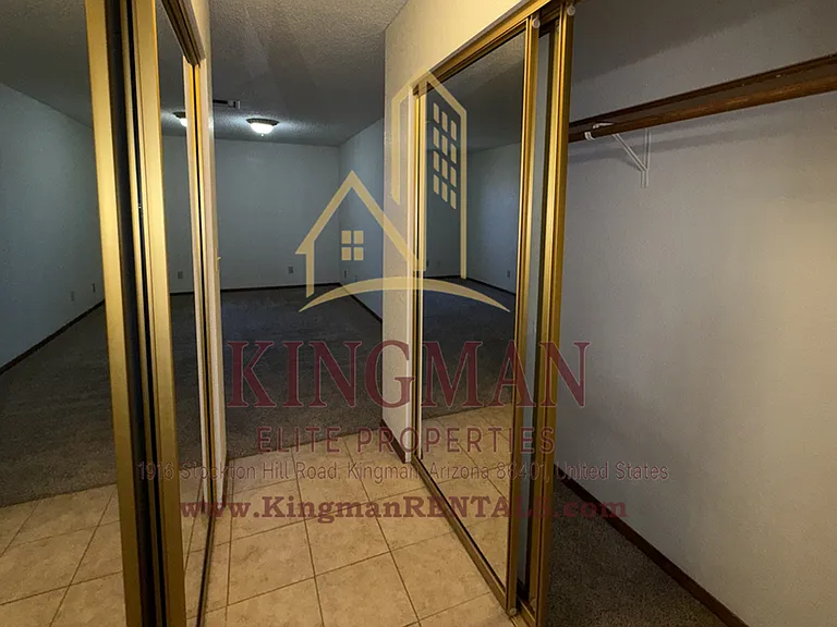 2112 Florence Ave — Photo 16