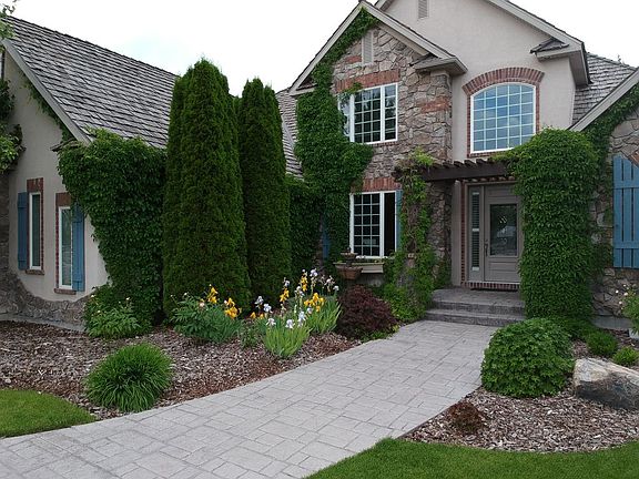 3rd image of 178 W Woodhaven Ln