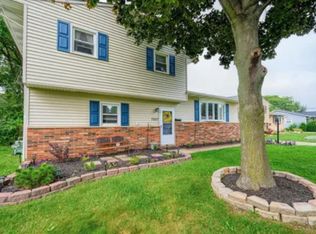 7557 Goldenrod Dr, Mentor On The Lake, OH 44060