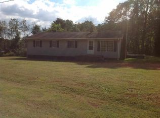 305 Cedar Crest Rd, Spartanburg, SC 29301