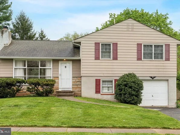 23 Cedar Grove Rd, Conshohocken, PA 19428