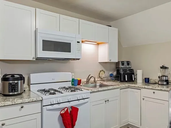 385 Oliver St #3, North Tonawanda, NY 14120