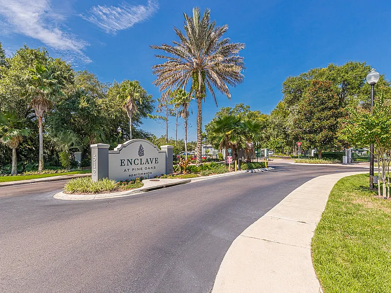 Enclave at Pine Oaks — Photo 22