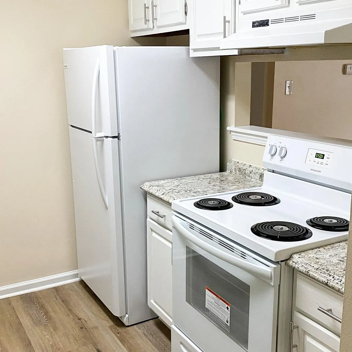 2 bed, 1100 sqft, $1,050 — Photo 4