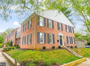 11840 Dunlop Ct, Reston, VA 20191