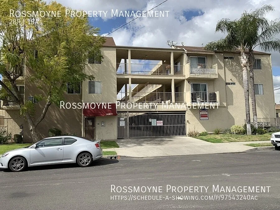 10817 White St #207