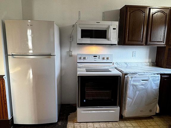 4th image of 205 Wilcox Ave N