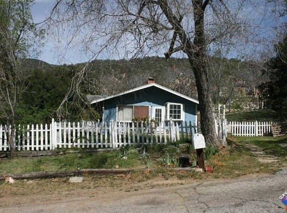 2nd image of 40324 Calle Maceta De Flores
