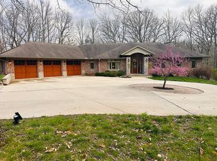 3625 W Center St, Decatur, IL 62526